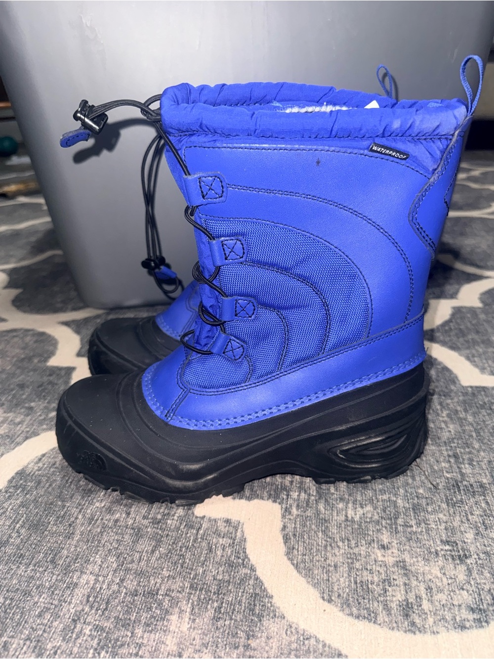 The North Face Alpenglow Boots size  7